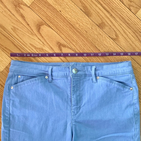 Women’s size 10 Gloria Vanderbilt All Around Slimming Effect “Skimmer” pants - Picture 8 of 9